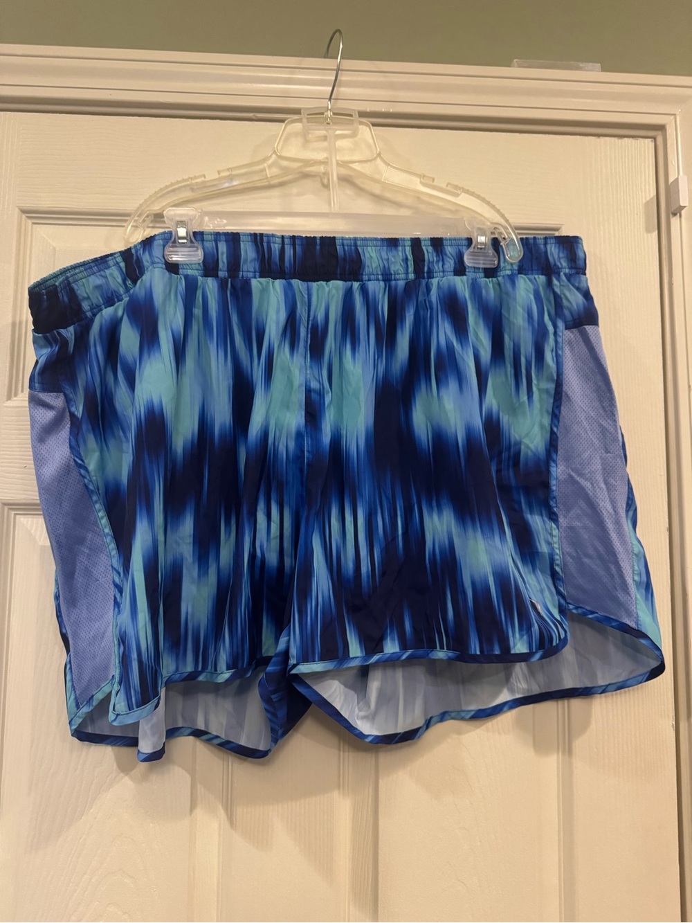 Old Navy Blue Multi-Print Athletic Shorts